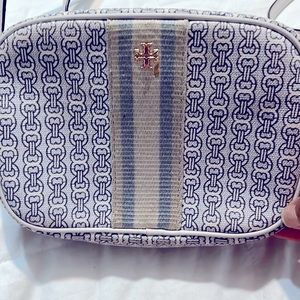 Tori Burch crossbody bag, excellent condition!